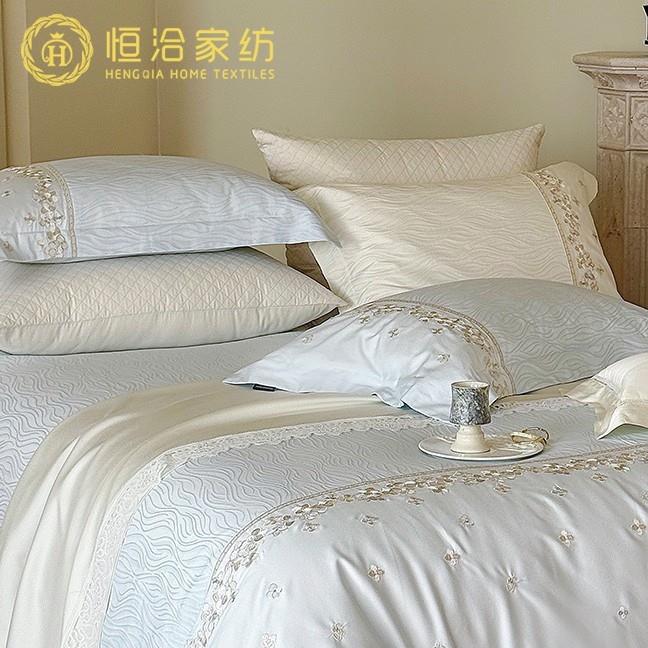 高端全棉厚织浮雕四件套超柔亲肤刺绣纯棉被套床单床上用品蓝白色