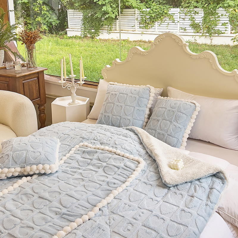 车载抱枕被子两用加厚保暖办v公室午休靠垫加绒纯色毯多功能摺叠