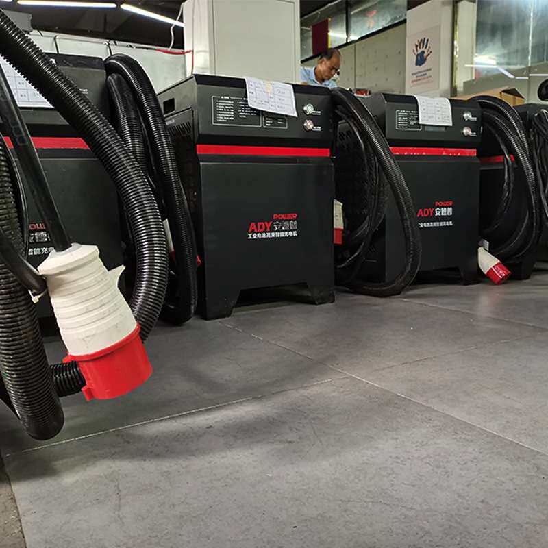 电动环卫车充电器 24V200A清洁车电动三轮清扫车 洗地机充电机