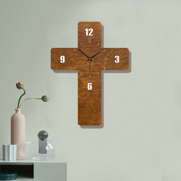 挂钟客厅2024新款静音机芯怀旧沙发卧室木质十字架钟表挂墙上时钟