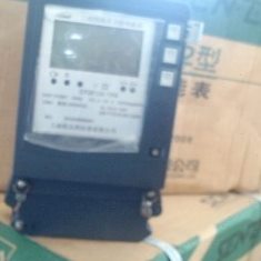 多功能式 分时表 峰谷表 计量箱表 电压电流功率显示