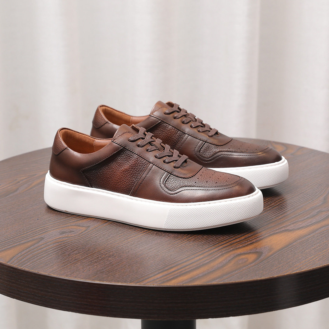 2026春款潮男板鞋荔枝纹头层牛皮厚软底增高英伦风高级感休闲单鞋