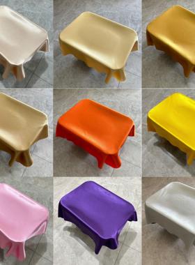 亮面色丁颁奖托盘布银色长方形节庆装饰 红色橙色裁剪加工托盘布