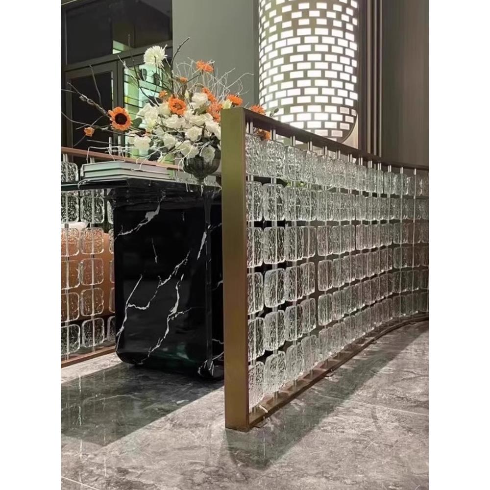 不锈钢亚克力弧形屏风餐厅卡座隔断酒店售楼部卡座装饰水波纹挂片