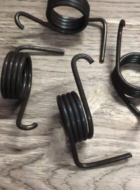 福田雷沃 RG50 60水稻收割机配件电子转向弹簧