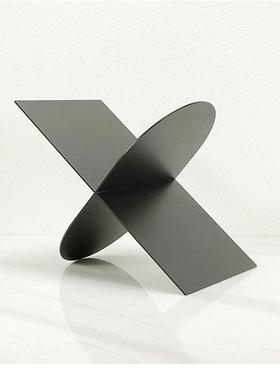 简约现代欧式轻奢黑色X形书架杂志架摆件样板房售楼处软装饰品