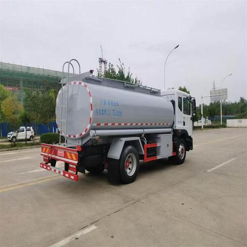 五十铃10吨加油车.东风多利卡8吨方供液车厂家供应.东风12油