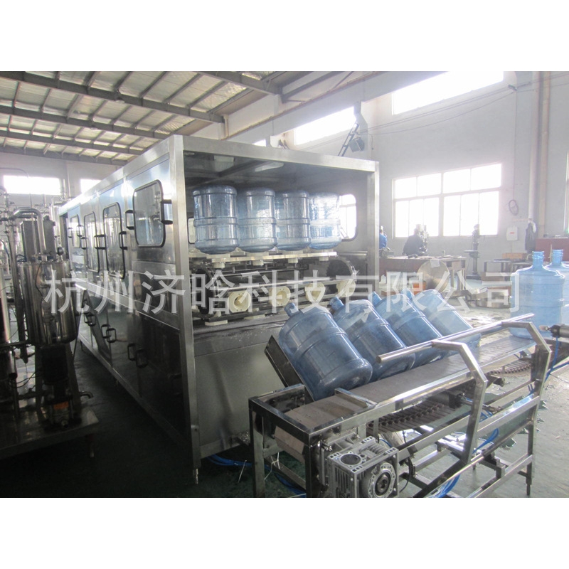 3加仑桶装水灌装机,桶装矿泉水加工设备,5加仑桶装纯净水生产线