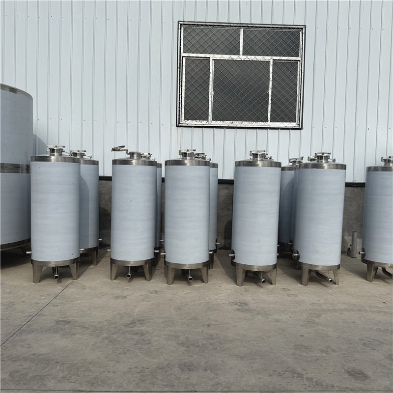 1000斤不锈钢储油罐 菜籽油储油罐 立式花生油储油容器,清洗/食品/商业设备,奶罐/储罐,淘宝优惠券,粉丝福利购,淘宝优惠卷