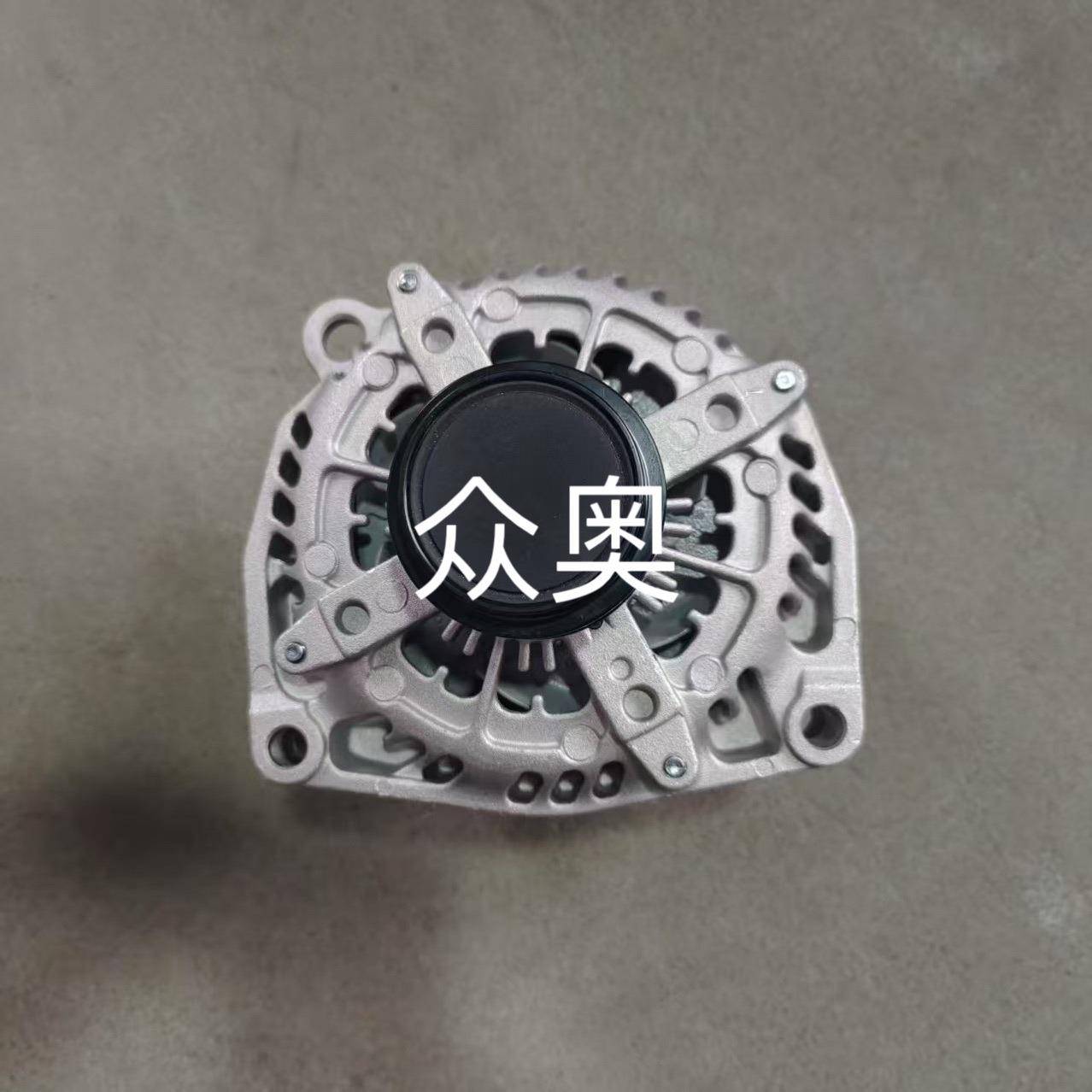 汽车发电机 84143540 84143540 22949467 90-29-5893 UD15412