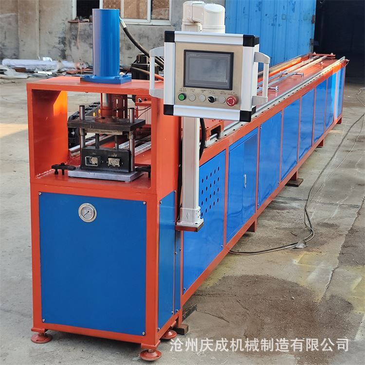 庆成 全自动槽钢冲孔机 光伏支架C型钢数控打孔机 角钢切断冲眼机