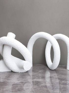 现代简约树脂白色绳结M形摆件 书房客厅玄关电视柜创意家居装饰品