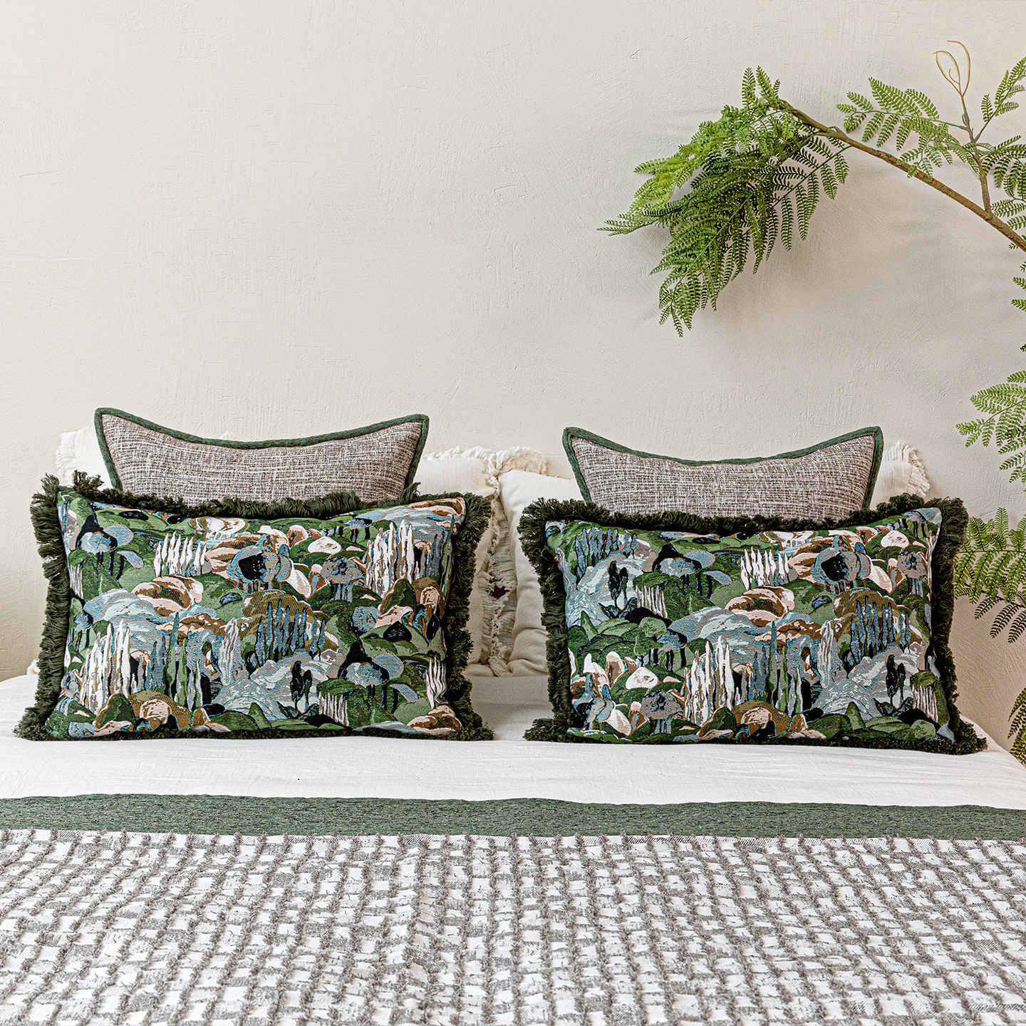 复古绿轻法式中古风抱枕搭毯酒店民宿样板间家用软装摆场配饰