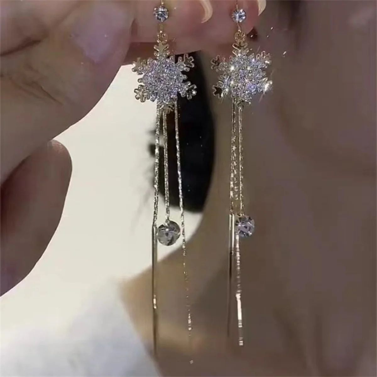 Elegant Christmas Inlaid Full Zircon Snowflake Long Fringe D