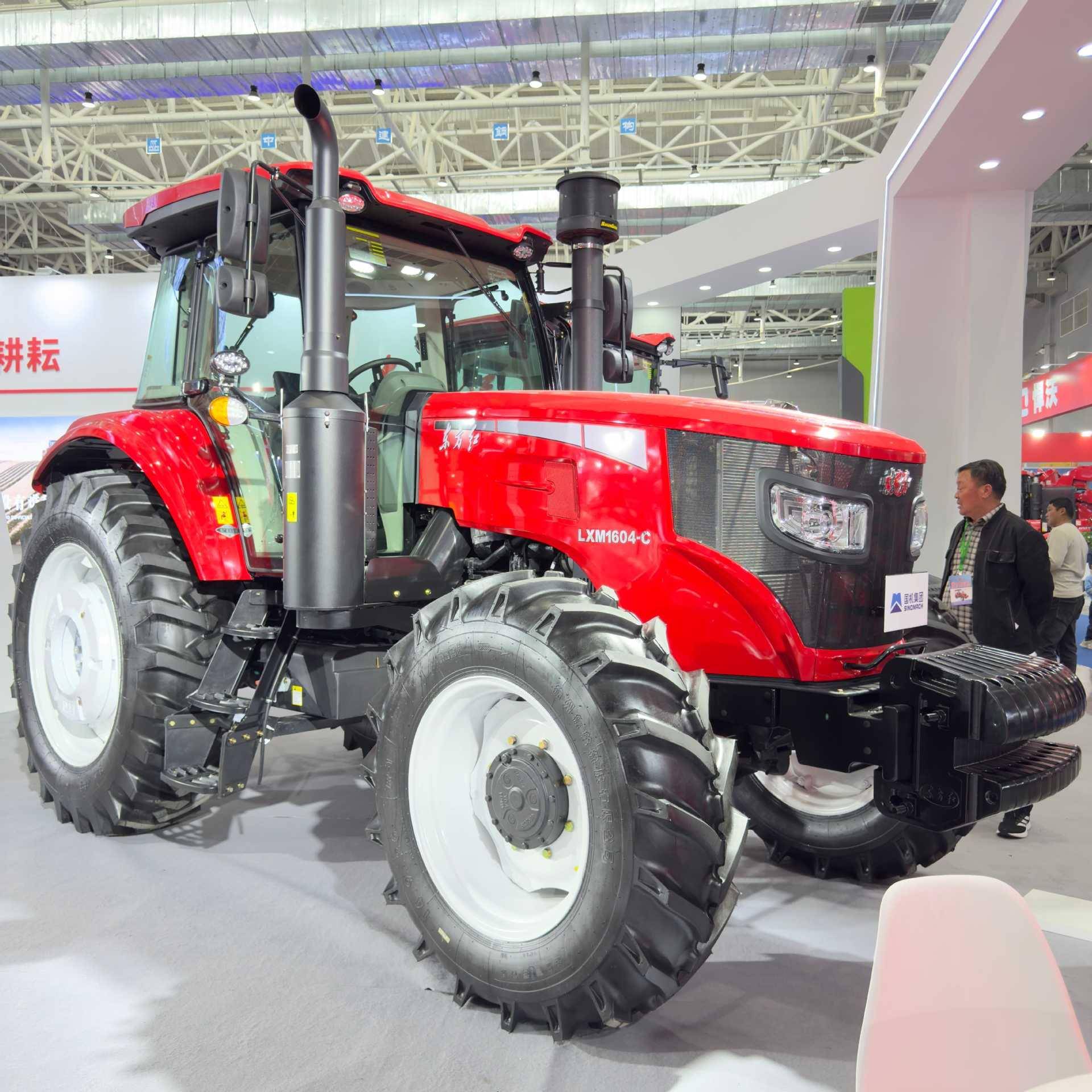 四轮拖拉机东方红厂家直销1604农用四驱多功能农机柴油大型旋耕机