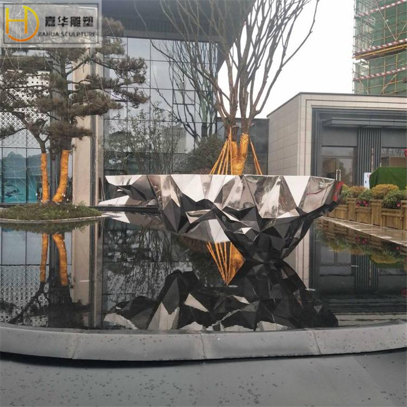 不锈钢石头落地雕塑工艺品酒店入口水景模型创意抽象镜面落地摆件
