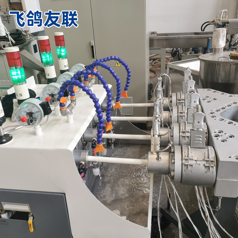 厂家现货 双螺杆挤出机PE PVC PP软管穿线管波纹管塑料管材拉管机