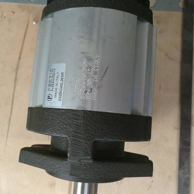 罗茨02ZCG25N438S齿轮泵型号一经确认非质量问题不允许退货