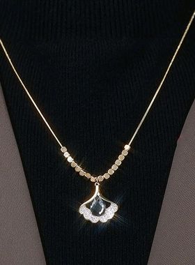 项链女2022年秋冬新款银杏叶毛衣链小众设计感冷淡风气质轻奢颈链