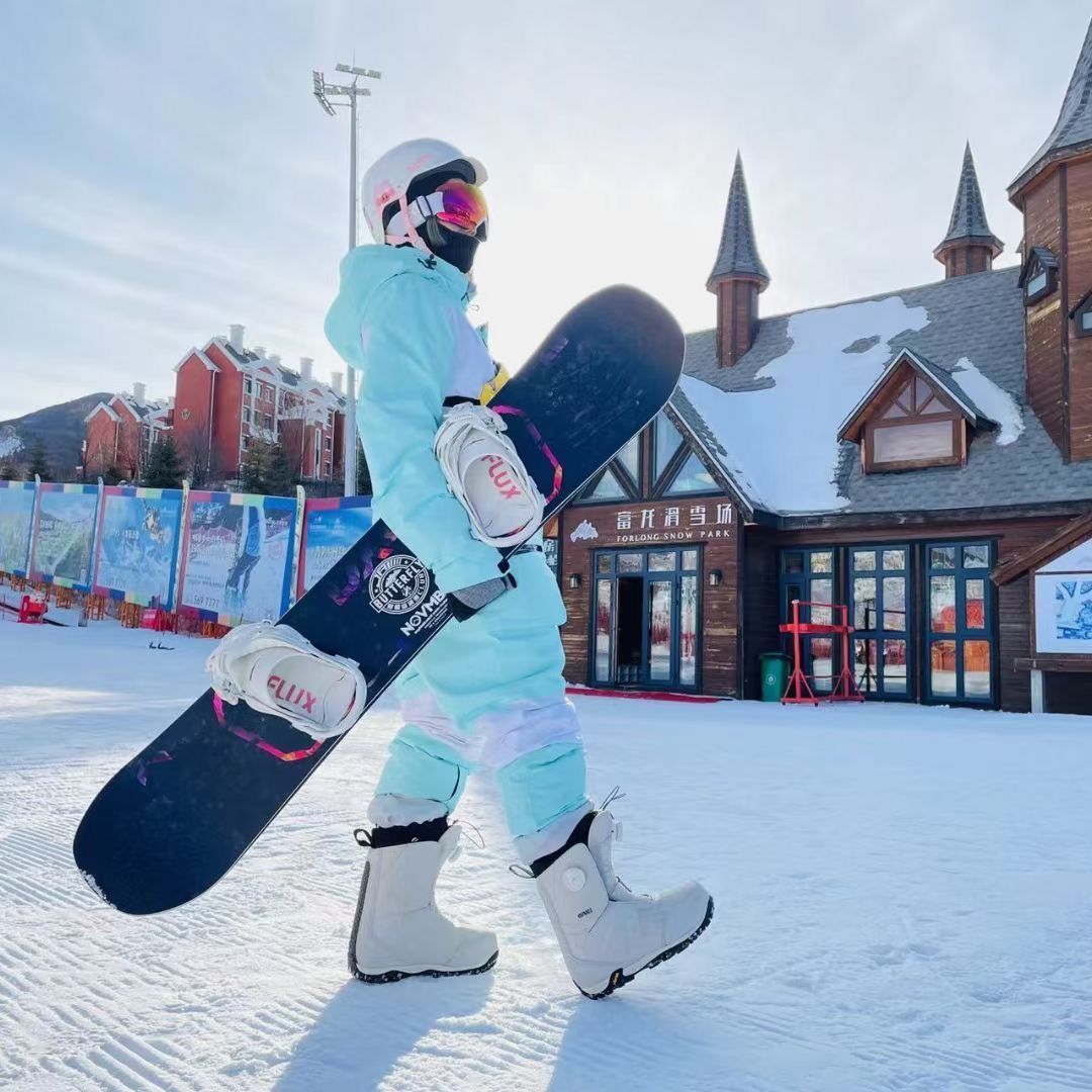 滑雪服男女款连体滑雪衣冬季户外防风防水保暖加厚单板双板滑雪服
