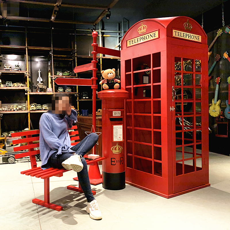 复古电话亭加油机铁艺模型邮筒网红店摆件指示牌路牌大型拍摄道具