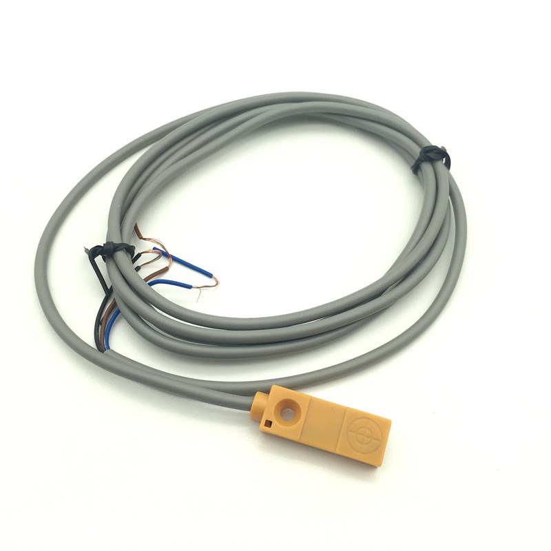 小方形磁性开关霍尔传感器感应磁铁微型接近开关两线三线NPN常开