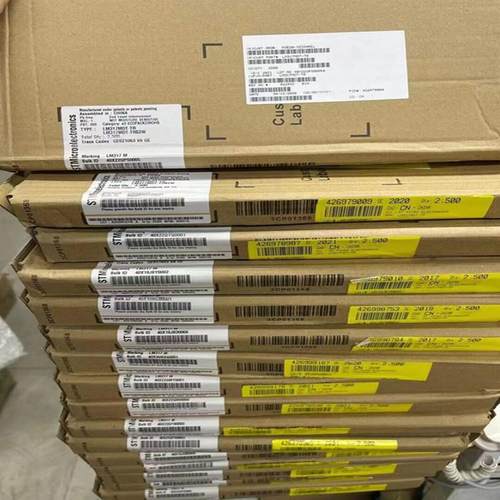 ADM2687EBRIZ-RL7 数字信号隔离模块SOIC16 电源隔离 收发器现货