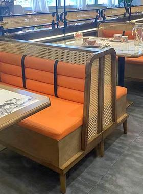 东南亚风主题餐厅卡座沙发商用网红茶餐厅西餐厅实木编藤桌椅组合