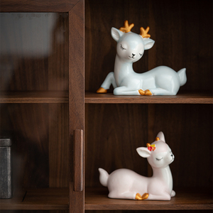 陶瓷招财鹿摆件家居客厅办公室装饰精品白瓷一路相伴小鹿桌面摆设