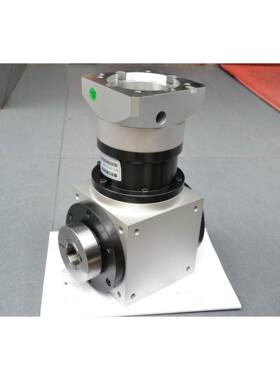 AT140转角箱T型换向器螺旋伞齿减速机可按要求订做