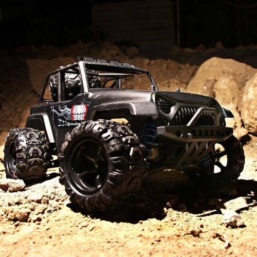 专业rc鹏翔9304全比例1:18四驱遥控汽车高速越野攀爬漂移赛车