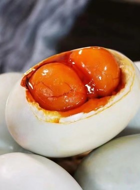 熟双黄咸鹅蛋烤鹅蛋流油网红新鲜咸香即食流心红太阳120g