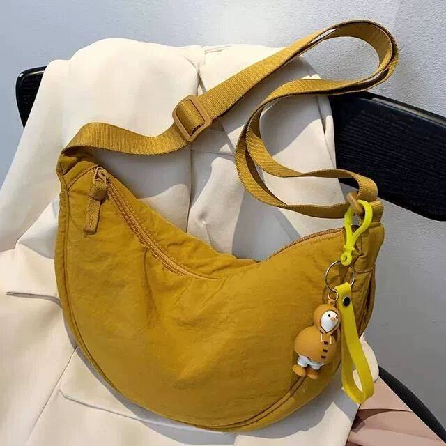 尼龙斜挎包女休闲饺子包轻便小挎包腋下包百搭单肩帆布包手机包潮,箱包皮具/热销女包/男包,腋下包,淘宝优惠券,粉丝福利购,淘宝优惠卷