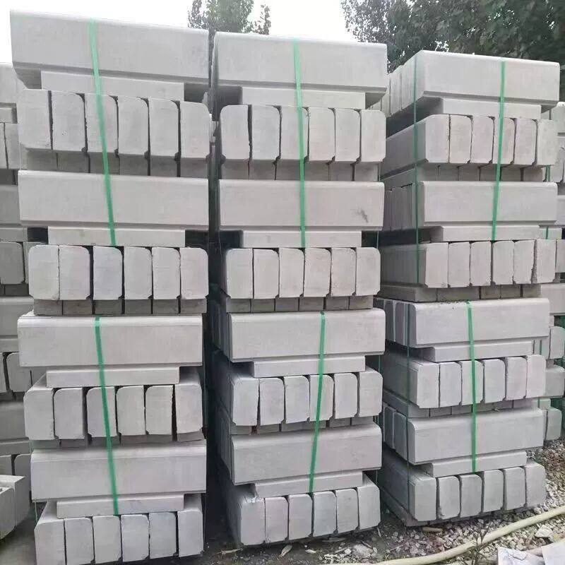 混凝土路缘石模具预制路沿石马路牙子摸具庭院花池围栏水泥砖造型图片