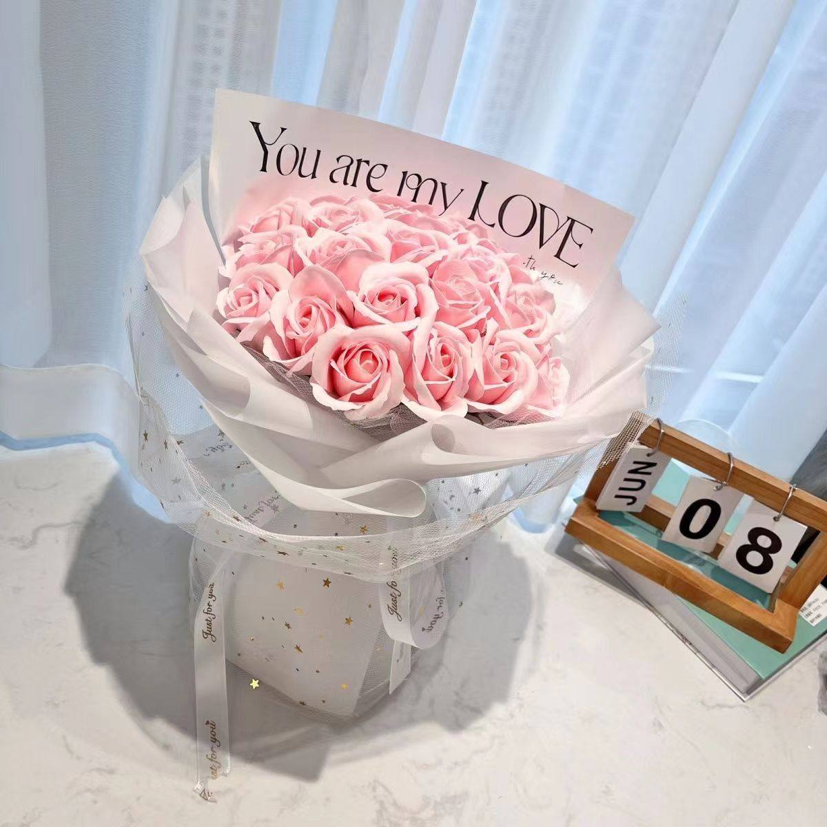 情人节网红碎冰蓝香皂花玫瑰花束七夕礼物送闺蜜女友生日装饰创意