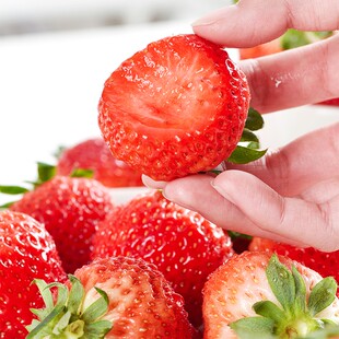 2.8斤装 35g 30g 绿果湾丹东九九草莓1.8