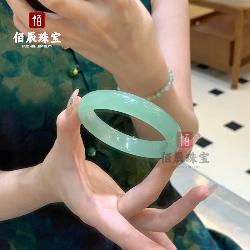 天然东陵玉手镯油青晴水色扁条玉镯女远山黛圆条镯子翡翠色送礼物