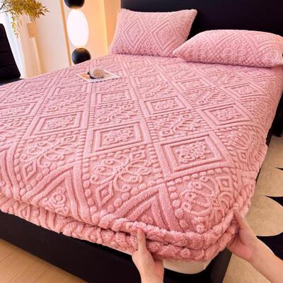 Soft Thick Milk Velvet Bedspread Breathable Anti Pilling