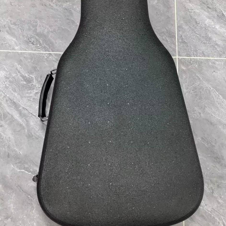 EPP材质 电吉他琴盒 防水 防火 防摔 防打 轻体 重量：1.9KG！！