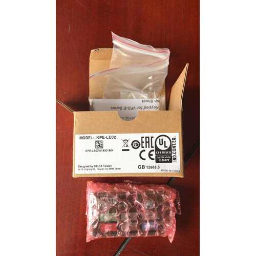 台达面板KPE-LE02KPC-CC01
