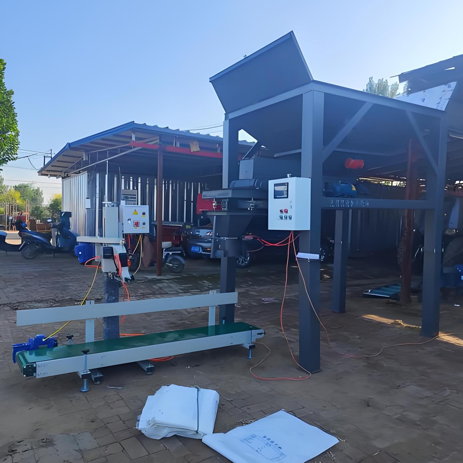 山东称重定量装袋机双仓全自动沙土装袋机煤炭有机肥灌装机