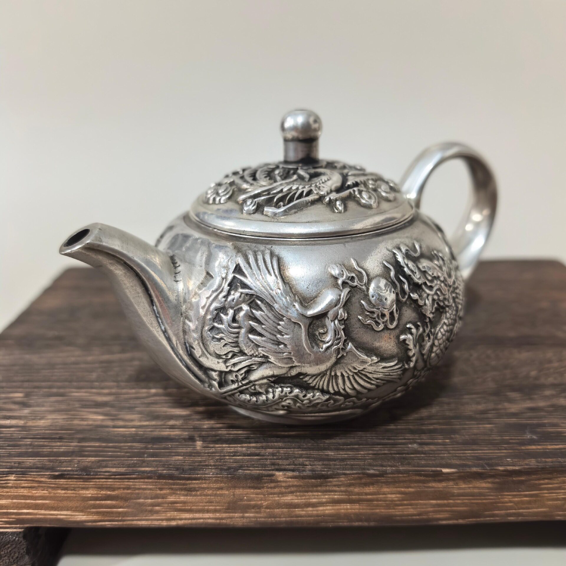 古玩杂项  仿古做旧银器龙凤茶壶  仿古银饰家居办公摆件