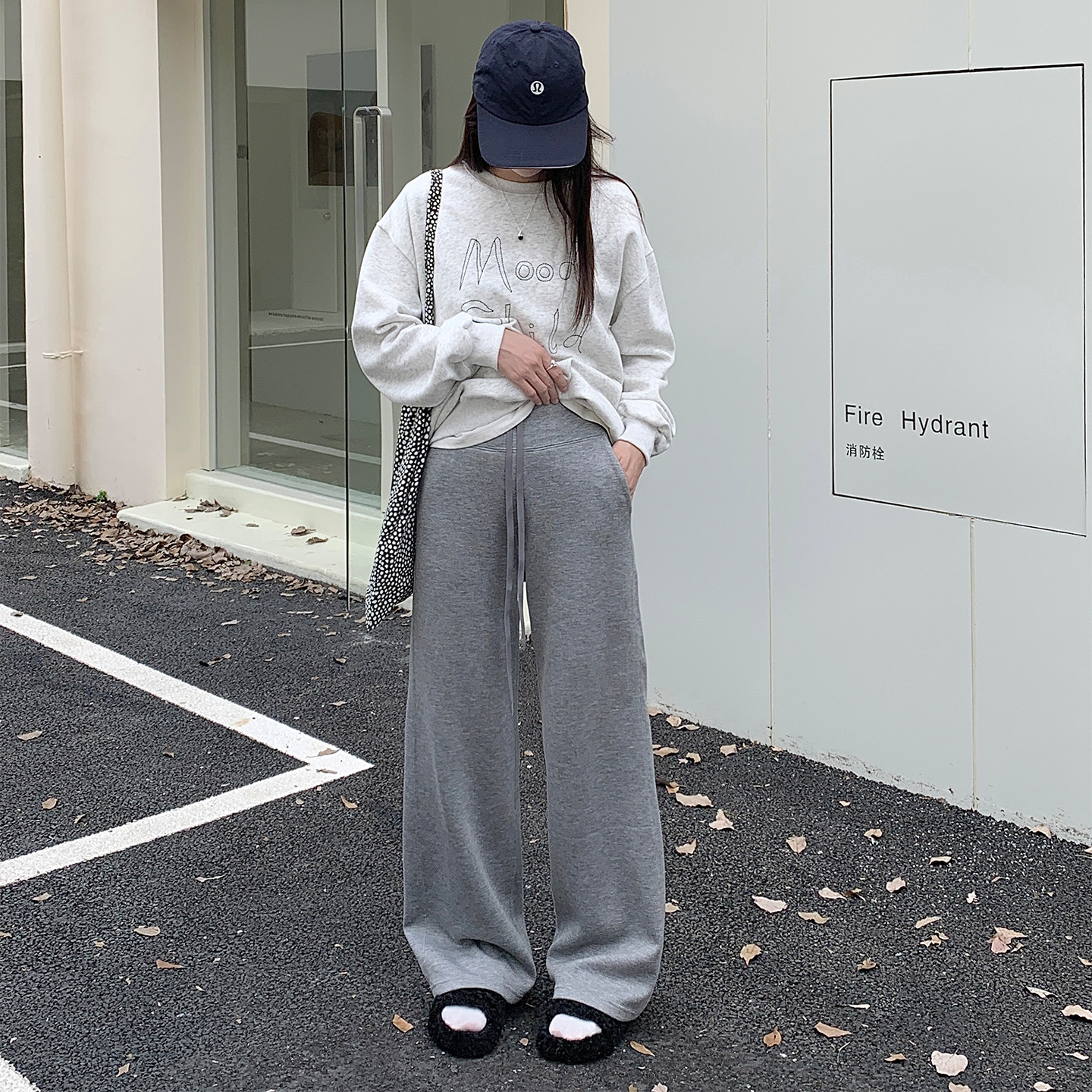 灰色卫裤弯刀裤女秋冬梨形报恩裤加绒加厚直筒裤高腰慵懒风阔腿裤