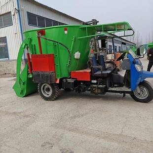 牛场3方牧场撒料车刮板出料秸秆喂草机小型电动养殖投料机