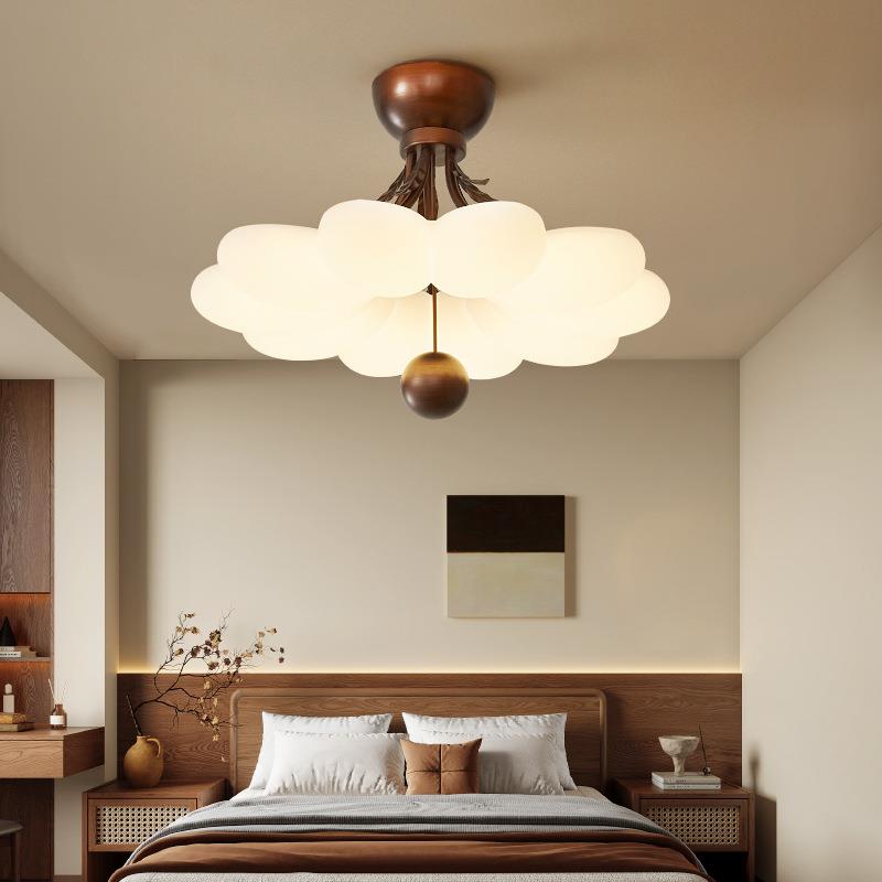 花朵吸顶灯护眼卧室灯中古风设计师创意新款儿童房个性艺术房间灯