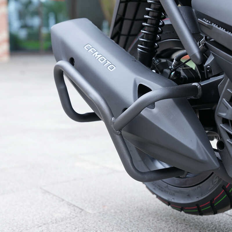 适用春风150sc排气管护杠专用排气护杠改装配件消音器防摔杠加厚