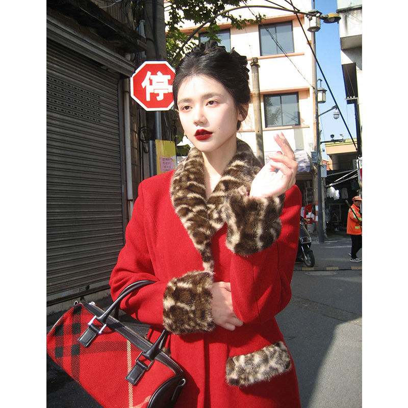 【东京日记】豹纹毛毛拼接收腰显毛呢外套