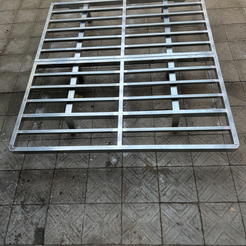 钢结构悬浮床架镀j锌方管制作定制全金属铁床架无床头床架子排骨