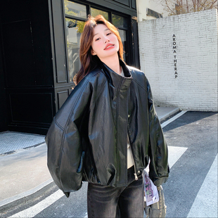 黑色皮衣白鸭绒时尚外套女2025冬季新款慵懒风减龄保暖休闲羽绒服