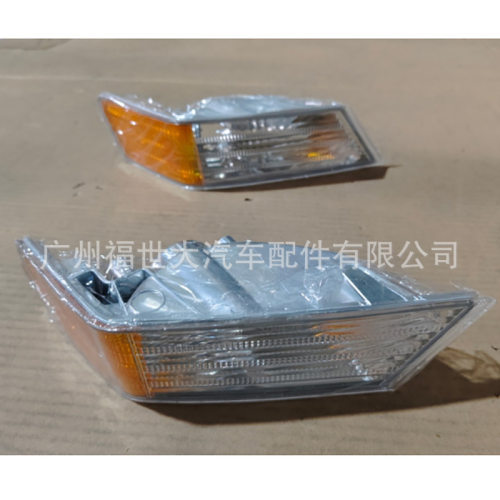 适用于07-14款吉普 自由客 Patriot 角灯68004181AC/68004180AC